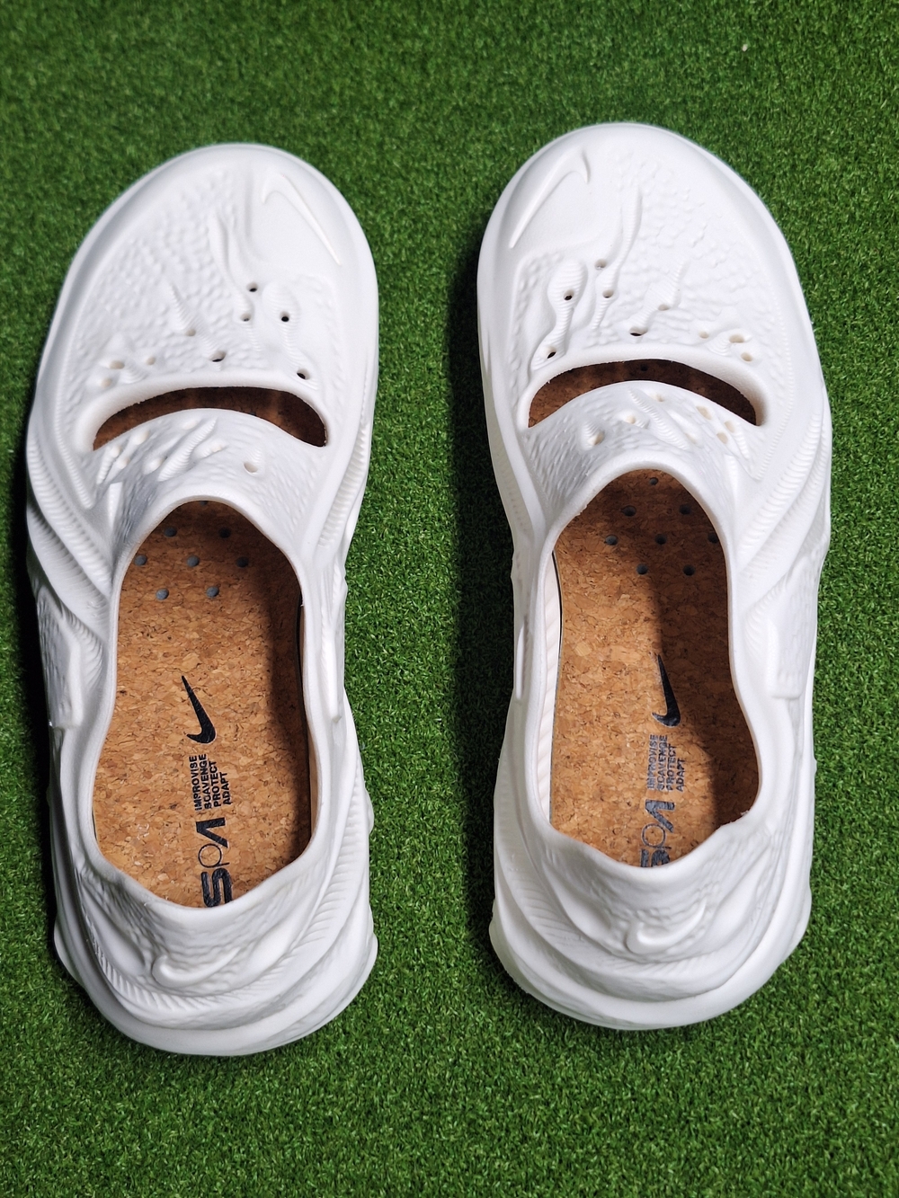 Nike ISPA Universal Men's Size 11 Natural White Sail Ivory Sneakers DM0886-100 - Picture 7 of 9